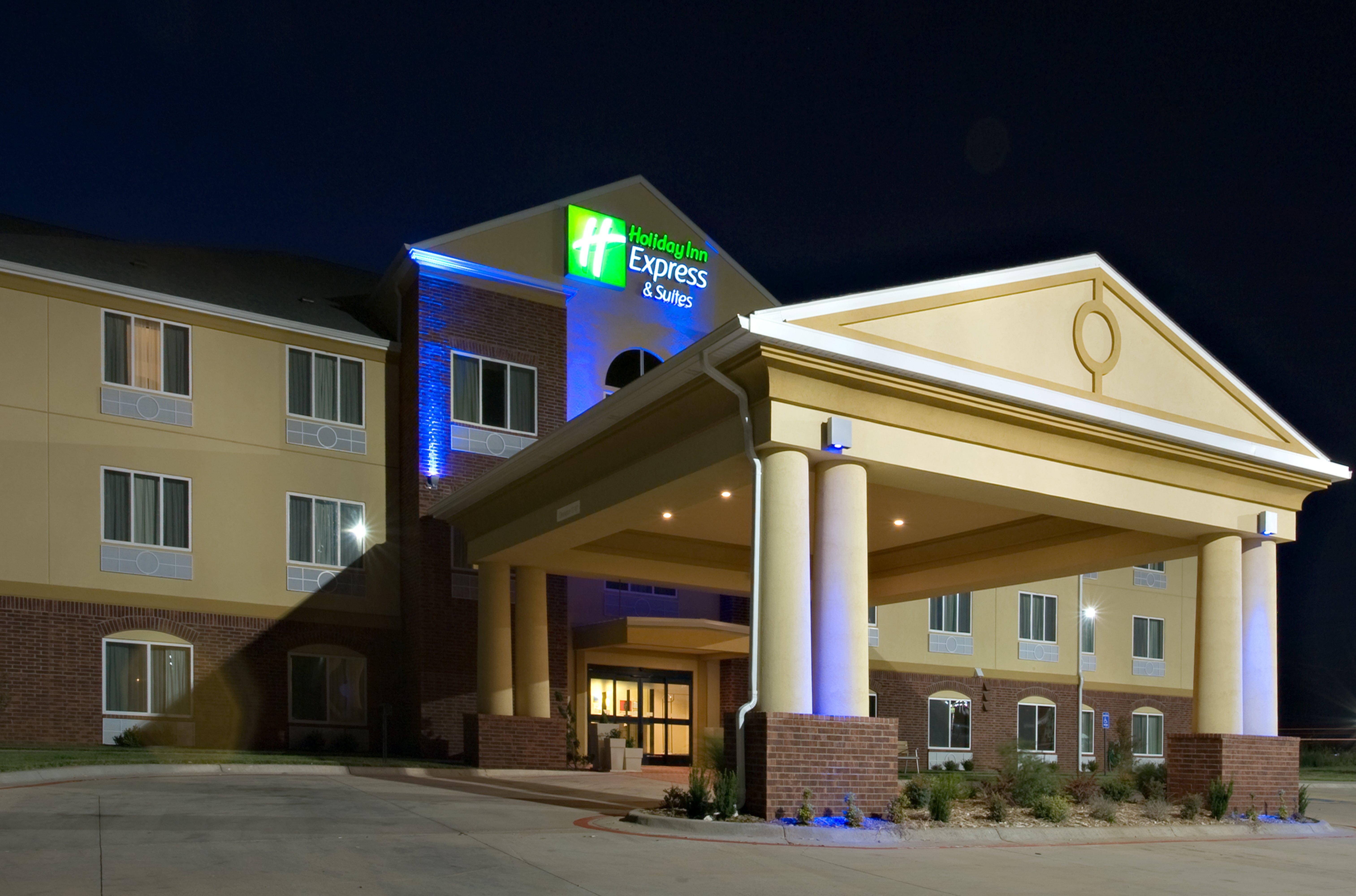 Holiday Inn Express Childress By Ihg Exterior foto
